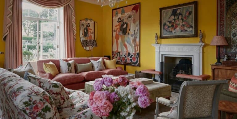 Designer Pen Pentreath og Charlotte Dellal samarbeidet om Quintessential English Country Cottage
