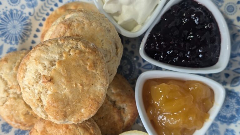 Wades airfryer sitronscones, krem ​​og syltetøy: I dag