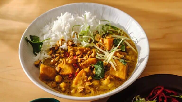 Poppy O'Tooles slow cooker peanÃ¸tt satay karri