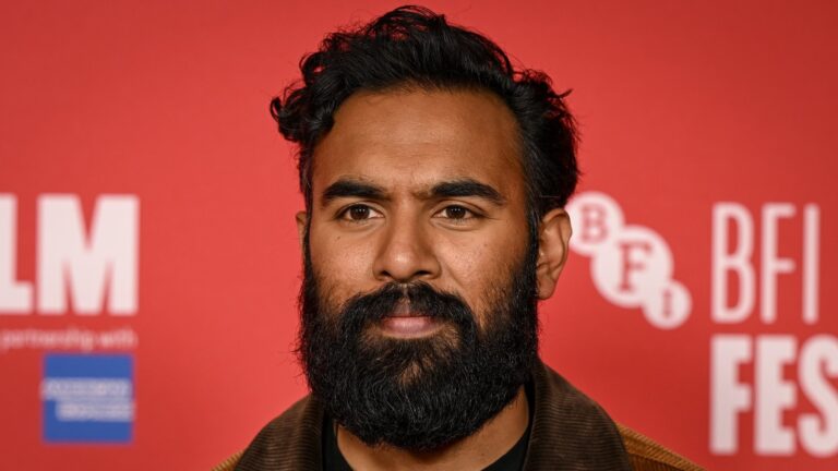 Himesh Patel 'fÃ¸lte seg defekt' pÃ¥ EastEnders mens han hadde akne