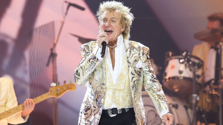 Rod Stewart annonserte for spilleautomaten Glastonbury legends i 2025