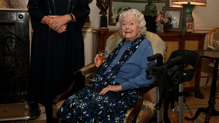 Archers-stjernen June Spencer dÃ¸r 105 Ã¥r gammel