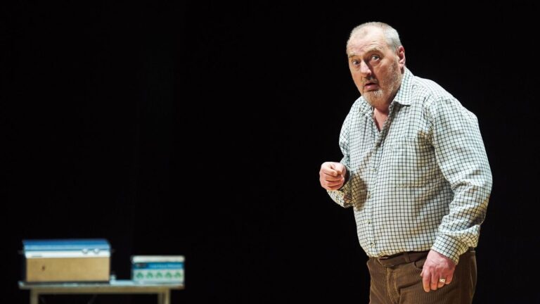 Jon Kenny - En unik irsk kulturgigant