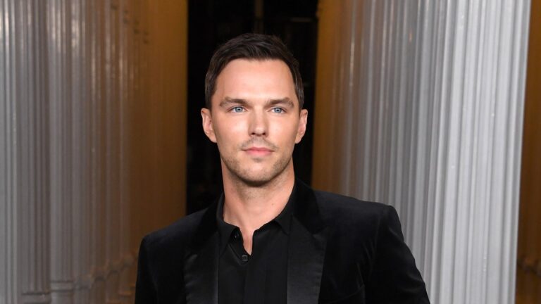 Nicholas Hoult: Jeg fant ut fÃ¸r audition at Pattinson hadde vunnet Batman-rollen