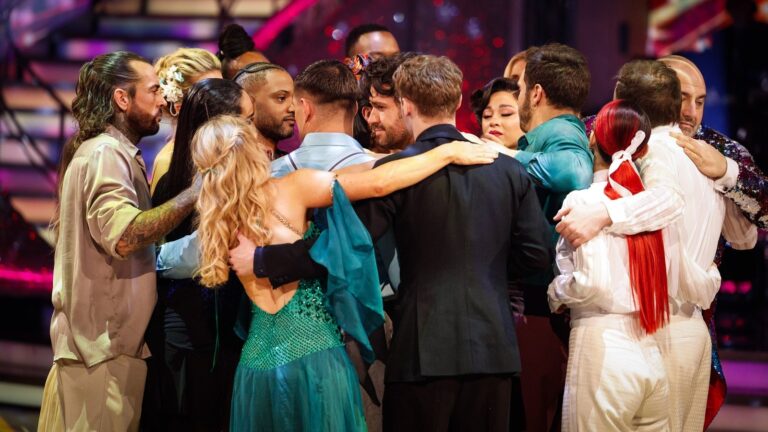 Syvende Strictly-stjerne eliminert en uke fÃ¸r Blackpool-spesialen