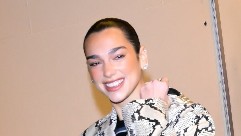 Dua Lipa reagerer pÃ¥ Grammy-nominasjoner