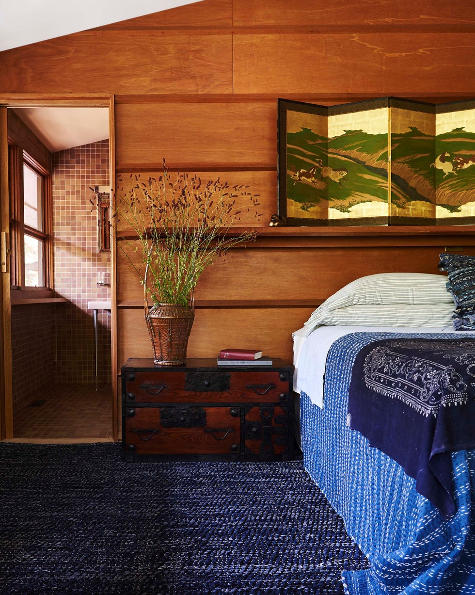 møbler, rom, interiørdesign, eiendom, vegg, arkitektur, bygning, hardtre, hus, seng,