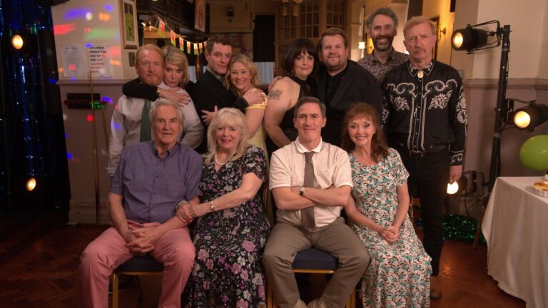 Gavin og Stacey gÃ¥r ut med en hÃ¸y rangering