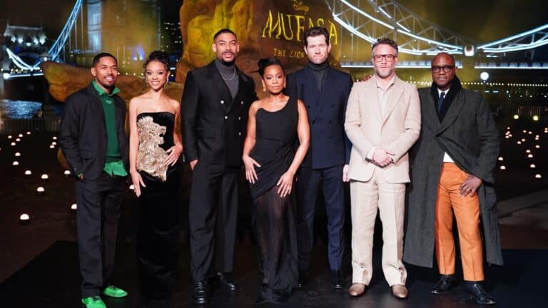 Stars of Mufasa: The Lion King tar over London-premieren