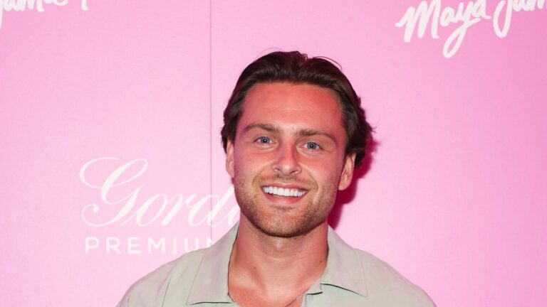 Casey O'Gorman returnerer "mer Ã¥pensinnet" pÃ¥ Love Island: All Stars