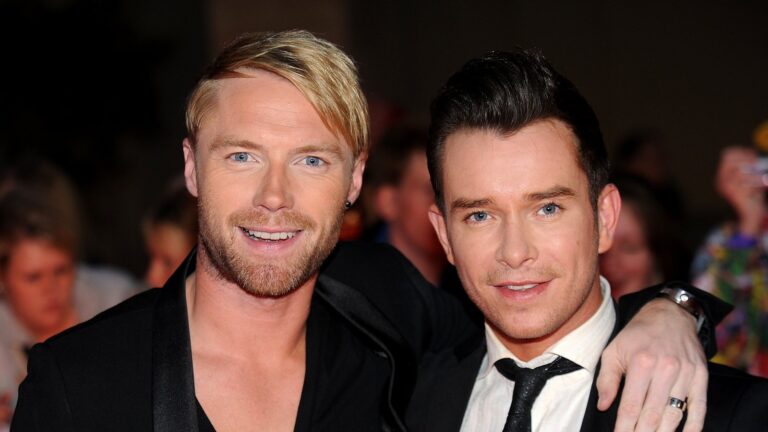 Ronan Keating grÃ¥ter i Boyzone-dokumentaren nÃ¥r han husker Stephen Gately-sorgen