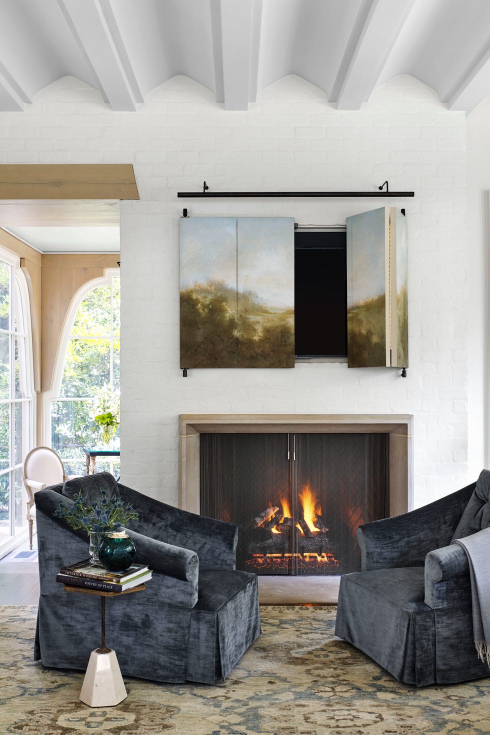 Stue, rom, møbler, ildsted, peis, interiørdesign, eiendom, hjem, tak, sofa,