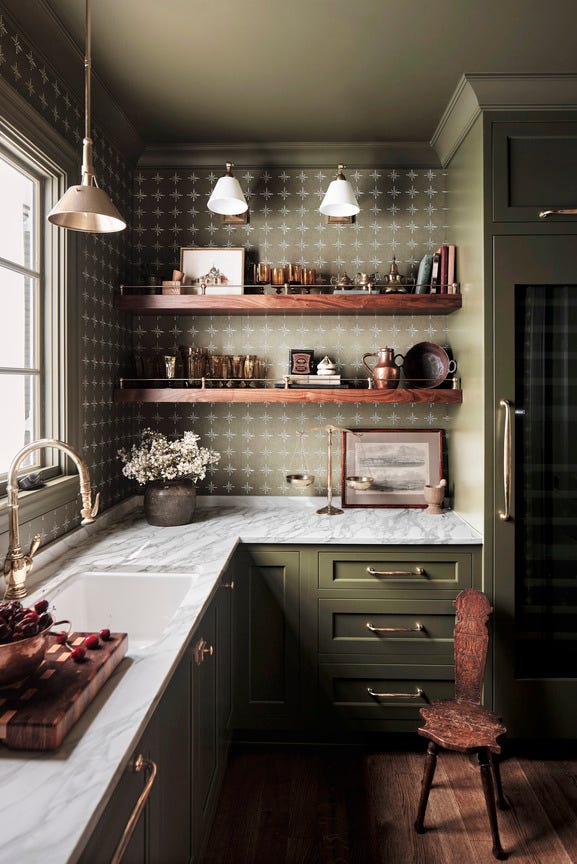 Kjøkken i East Memphis, Tennessee, designet av Lindsey Black Interiors. Kjøkken i East Memphis, Tennessee, designet av Lindsey Black Interiors.