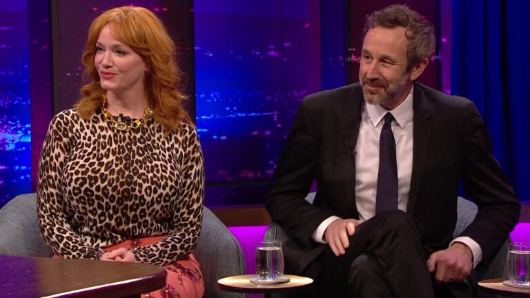 Christina Hendricks husker 'skummel' svÃ¸mmetur pÃ¥ 40 foten