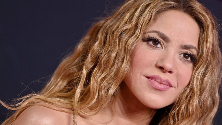 Shakira gjenopptar World Tour etter utgivelse pÃ¥ sykehus