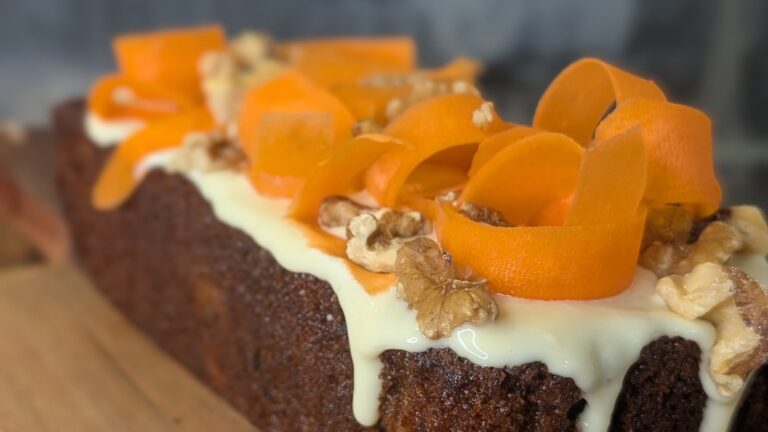 Shane Smiths Carrot Walnut Loaf: I dag