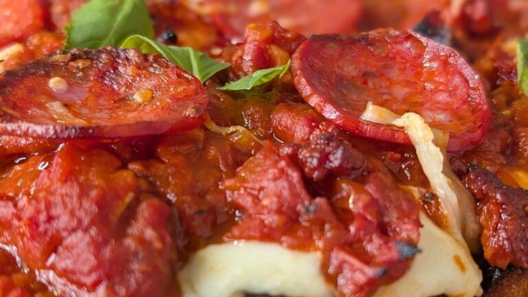 Mags Roches pizza i Detroit-stil: i dag