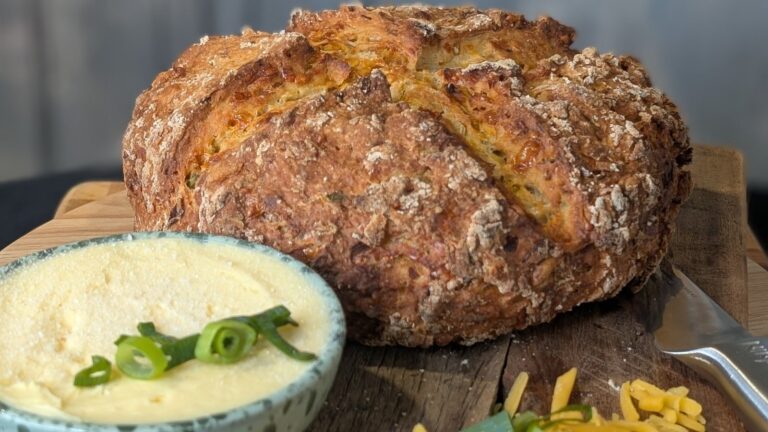 Trisha's Cheese & Onion White Soda Bread with Butter: I dag