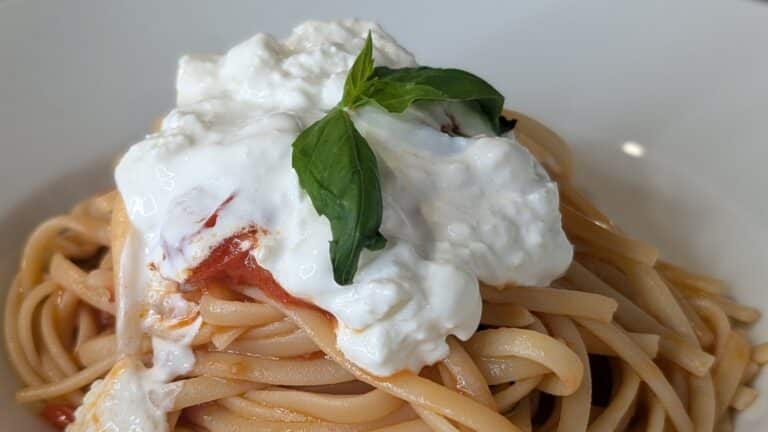 Max's linguine con pomodorini og burrata: i dag
