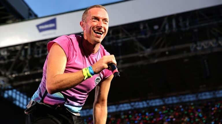 Chris Martin til medplanlegging av verdensmesterskap i halvtidshalvtid