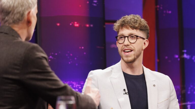 Den irske svÃ¸mmeren Daniel Wiffen legger ut ambisjonene sine pÃ¥ The Late Late Show