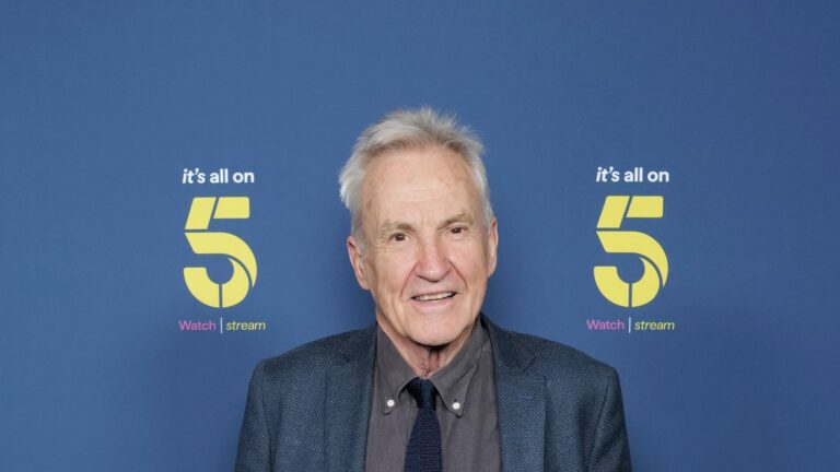 Larry Lamb sier at han 'foreslo' Gavin og Stacey filmidee til Tim Davie