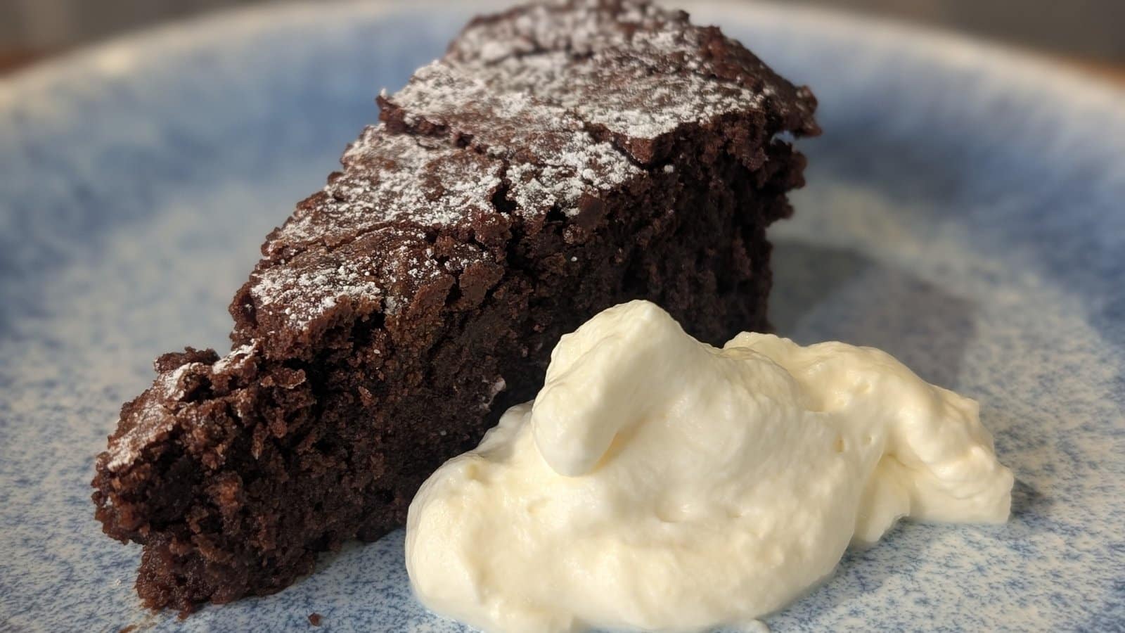 Mark's Dark Chocolate Mousse Cake: I dag
