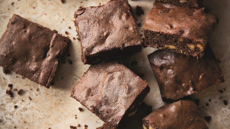 'Stefanos' Squidgy Air Fryer Chocolate, Date and Walnut Brownies