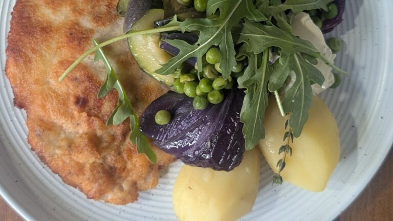 Paul Flyns Chicken Schnitzel med smÃ¸rte courgetter: I dag