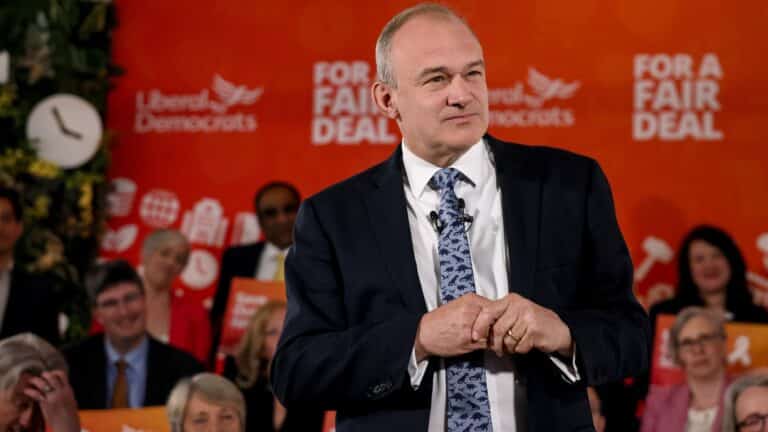 Ed Davey sier Trump vil miste en kamp med Paddington