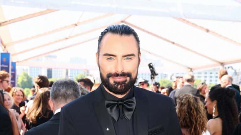 Rylan Clark holdt Doctor Who Interstellar Song Contest Casting Secret i et Ã¥r