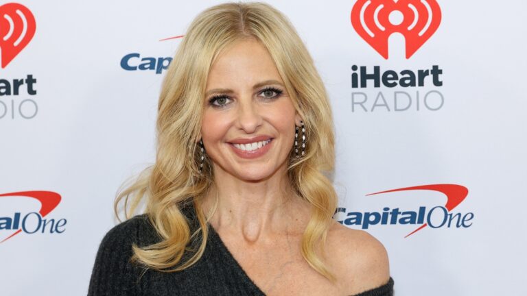 Sarah Michelle Gellar kunngjÃ¸r den nye Buffy for omstarten av Buffy The Vampire Slayer