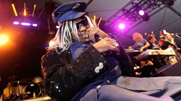 Funk and Soul Music Trailblazer Sly Stone Dies, 82 Ã¥r gammel