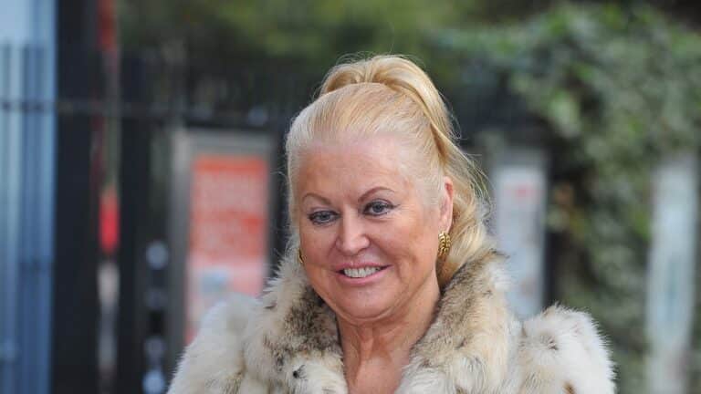 Breaking TV -personlighet Kim Woodburn er dÃ¸d i alderen 83