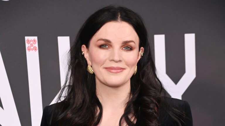Aisling Bea for Ã¥ gÃ¥ pÃ¥ veien med ny stand-up-turnÃ©