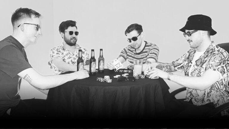 Bak musikken - MadraÃ­