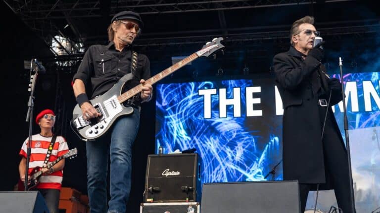 The Damned kunngjÃ¸r 50 -Ã¥rsjubileumsshow pÃ¥ Wembley Arena