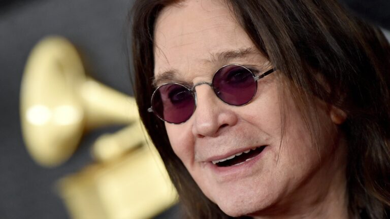 Breaking Black Sabbath -frontmann Ozzy Osbourne dÃ¸r 76 Ã¥r
