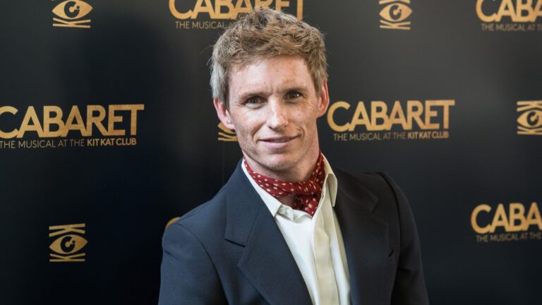 Eddie Redmayne Feeling 'slikt stolthet' som Cabaret markerer 1500. show i London