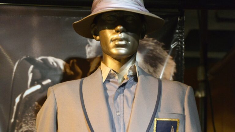 Nile Rodgers gjestekurater pÃ¥ New David Bowie Center i London