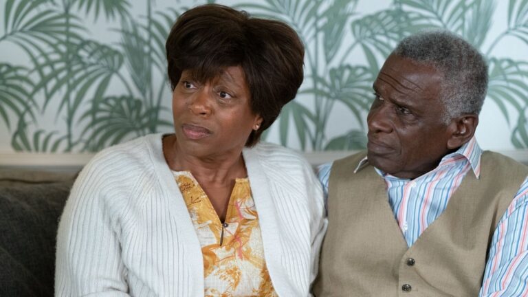 Patrick Trueman er i en overraskelse pÃ¥ EastEnders