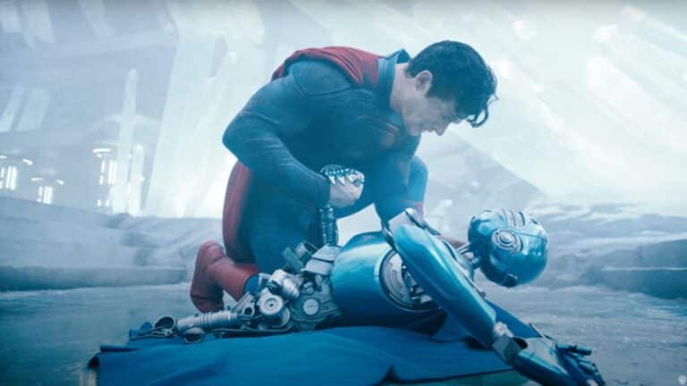 Superman tar sikte pÃ¥ Ã¥ redde flaggfilmfranchise, ikke bare menneskeheten