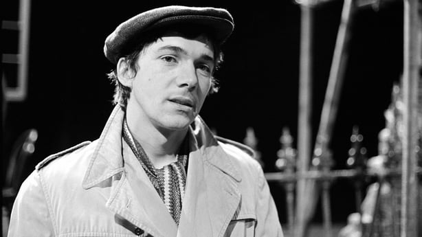 Frank Grimes som den unge Seán O'Casey i Rtés The Rebel
