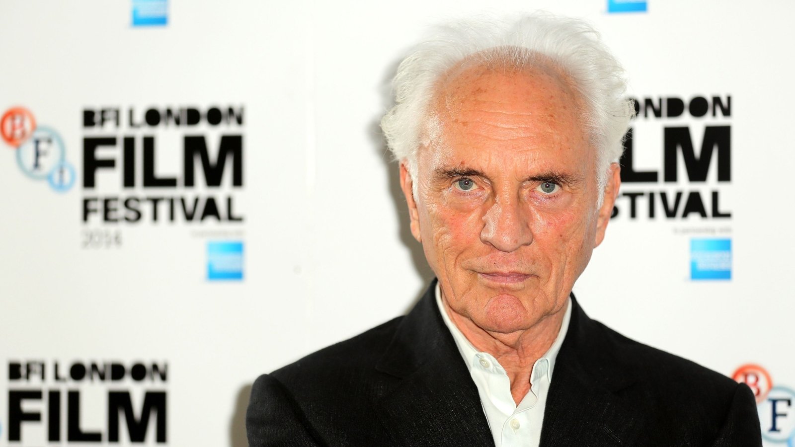 Skuespiller Terence Stamp, som spilte hovedrollen i originale Superman -filmer, dør 87 år gammel