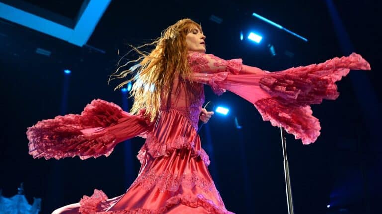 Florence and the Machine to Gure First Album pÃ¥ tre Ã¥r pÃ¥ Halloween