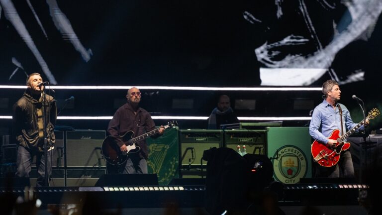 Noel Gallagher sier at han er 'stolt' av broren Liam