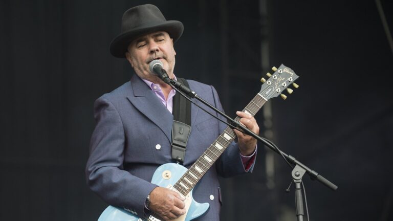 Madness gitarist Chris Foreman deler myelomdiagnose