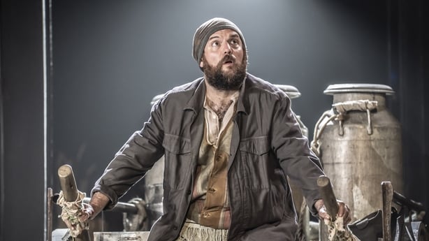 Matthew Woodyatt som Tevye i Fiddler on the Roof Credit - Johan Persson