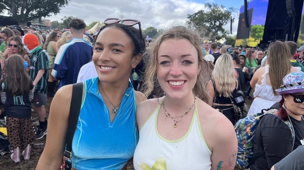 Ella fra Galway og Marie fra West Cork pÃ¥ Electric Picnic