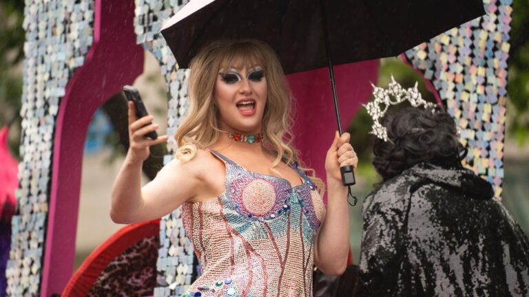 Irish Drag Queens pÃ¥ sine mest kaotiske netter med Ã¥ utfÃ¸re